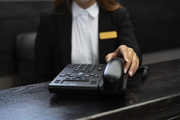 การส่งต่อสายโทรศัพท์ Refer Calls