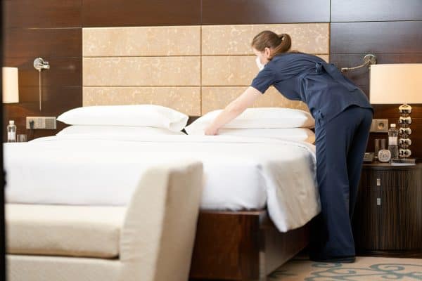 การทำความสะอาดห้องพักแขก Guestroom Cleaning